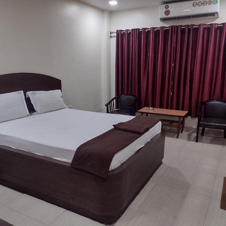 Hotel Annapurna Guntūr Extérieur photo